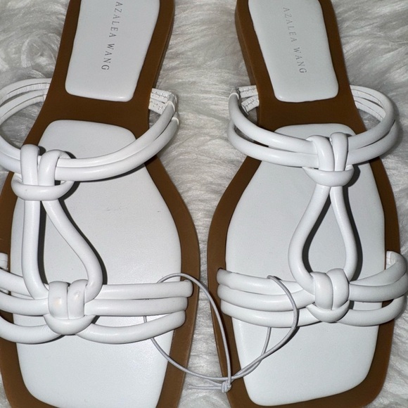 Azalea Wang Stetson Women's White Knot Slip-On Sandals Size 8 Summer Travel - Picture 3 of 6